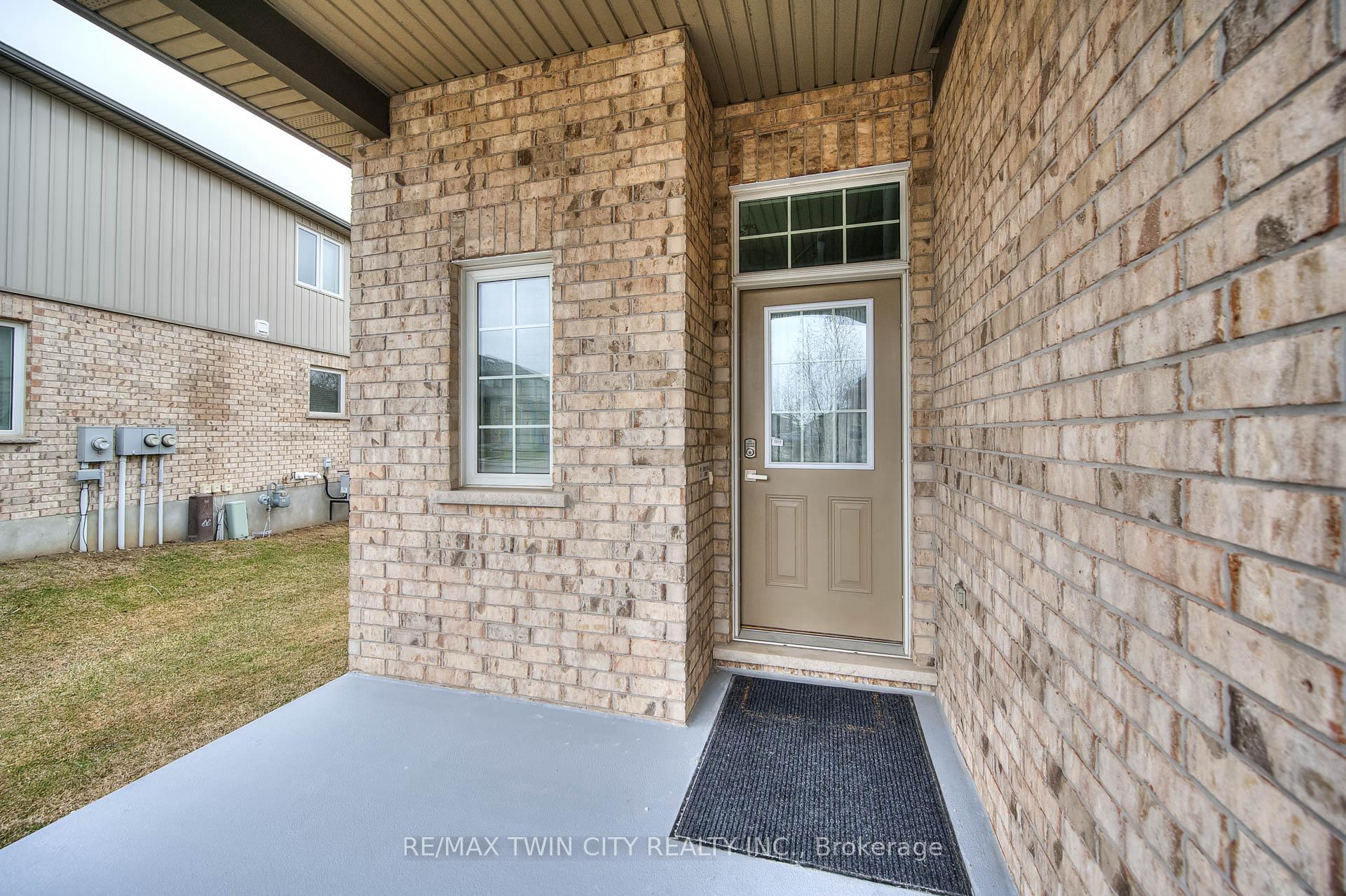 Photo 3 of Unit 8, 31 Townsend Drive, Woolwich — HOMEH
