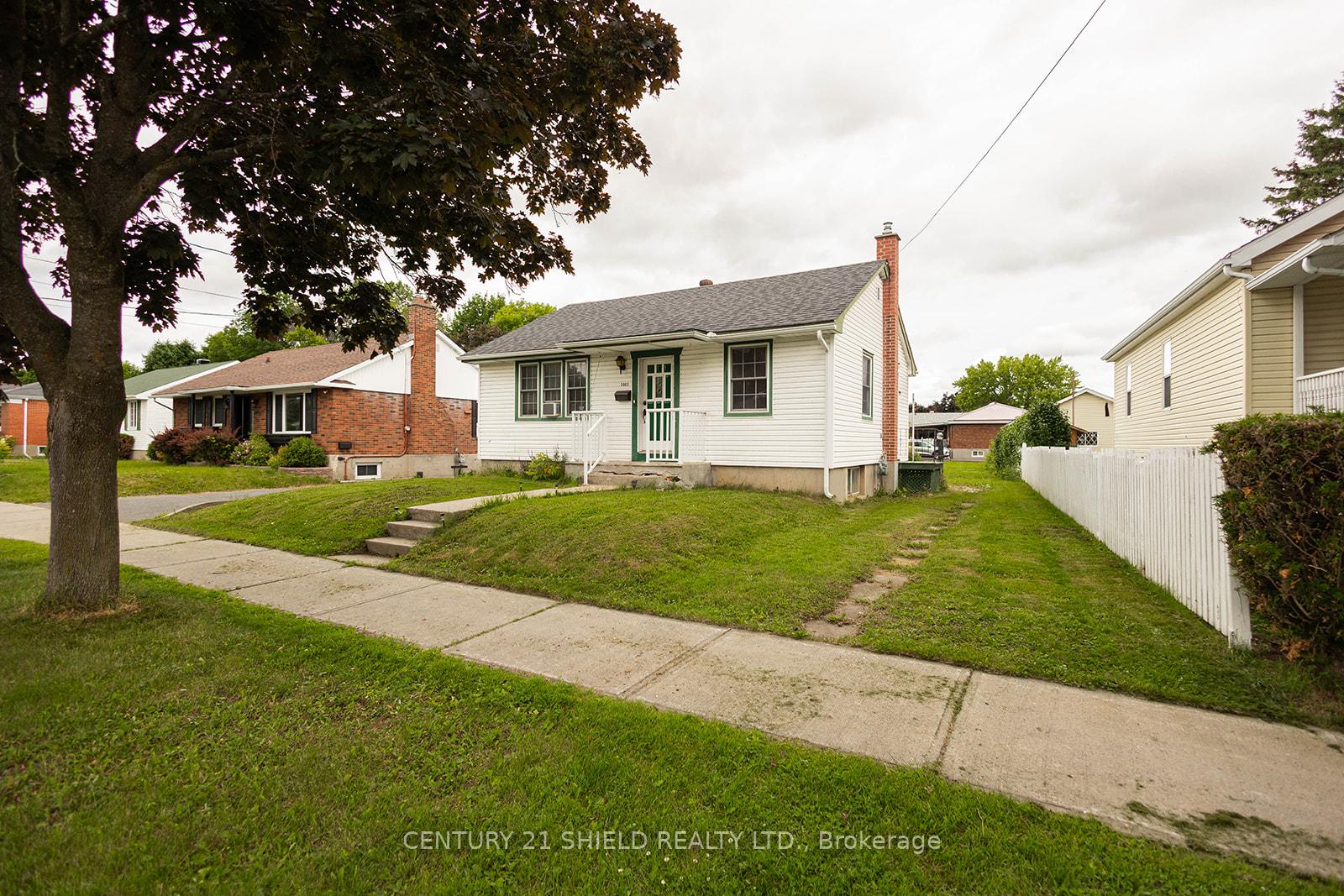 Photo 1 of 1003 Leonard Avenue, Cornwall — HOMEH