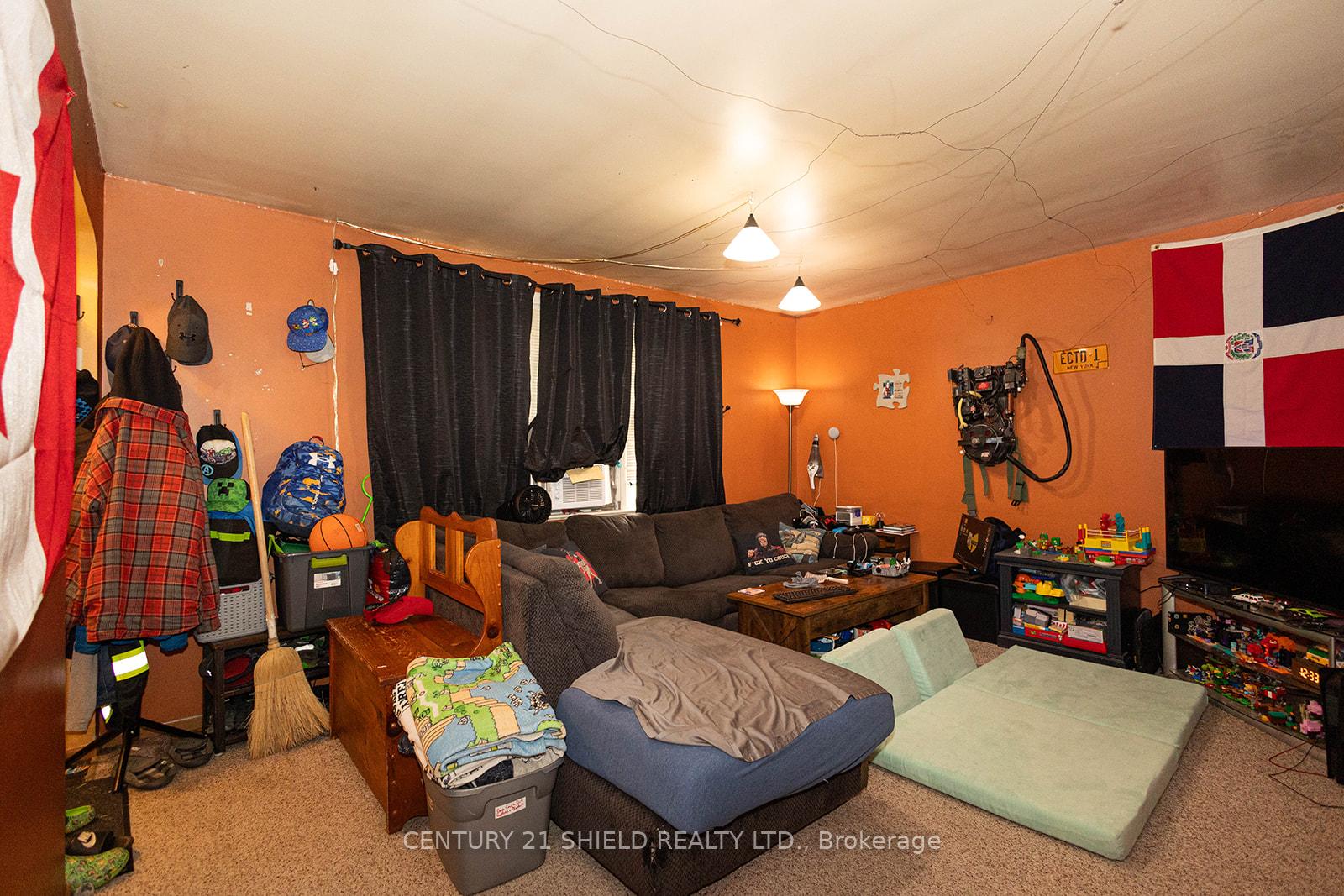 Photo 4 of 1003 Leonard Avenue, Cornwall — HOMEH