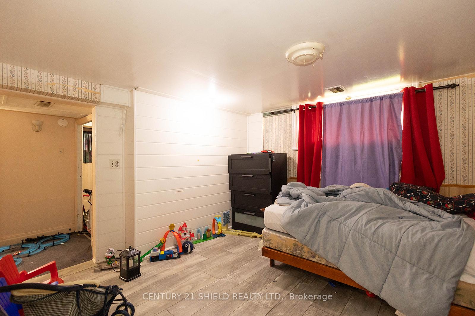 Photo 15 of 1003 Leonard Avenue, Cornwall — HOMEH