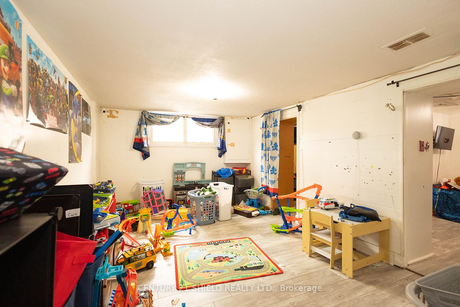 Photo 16 of 1003 Leonard Avenue, Cornwall — HOMEH