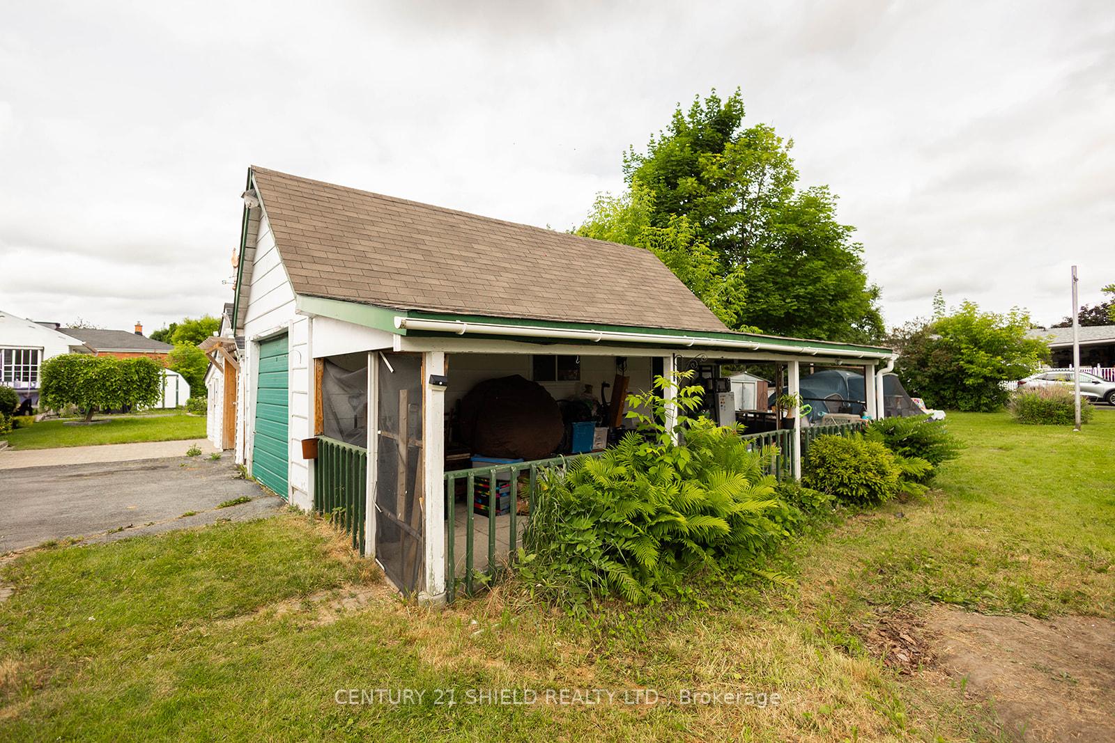 Photo 23 of 1003 Leonard Avenue, Cornwall — HOMEH