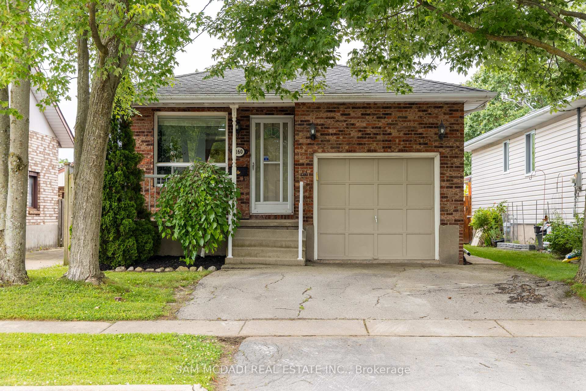 Photo 1 of 160 Commercial Street, Welland, Lincoln/Crowland — HOMEH