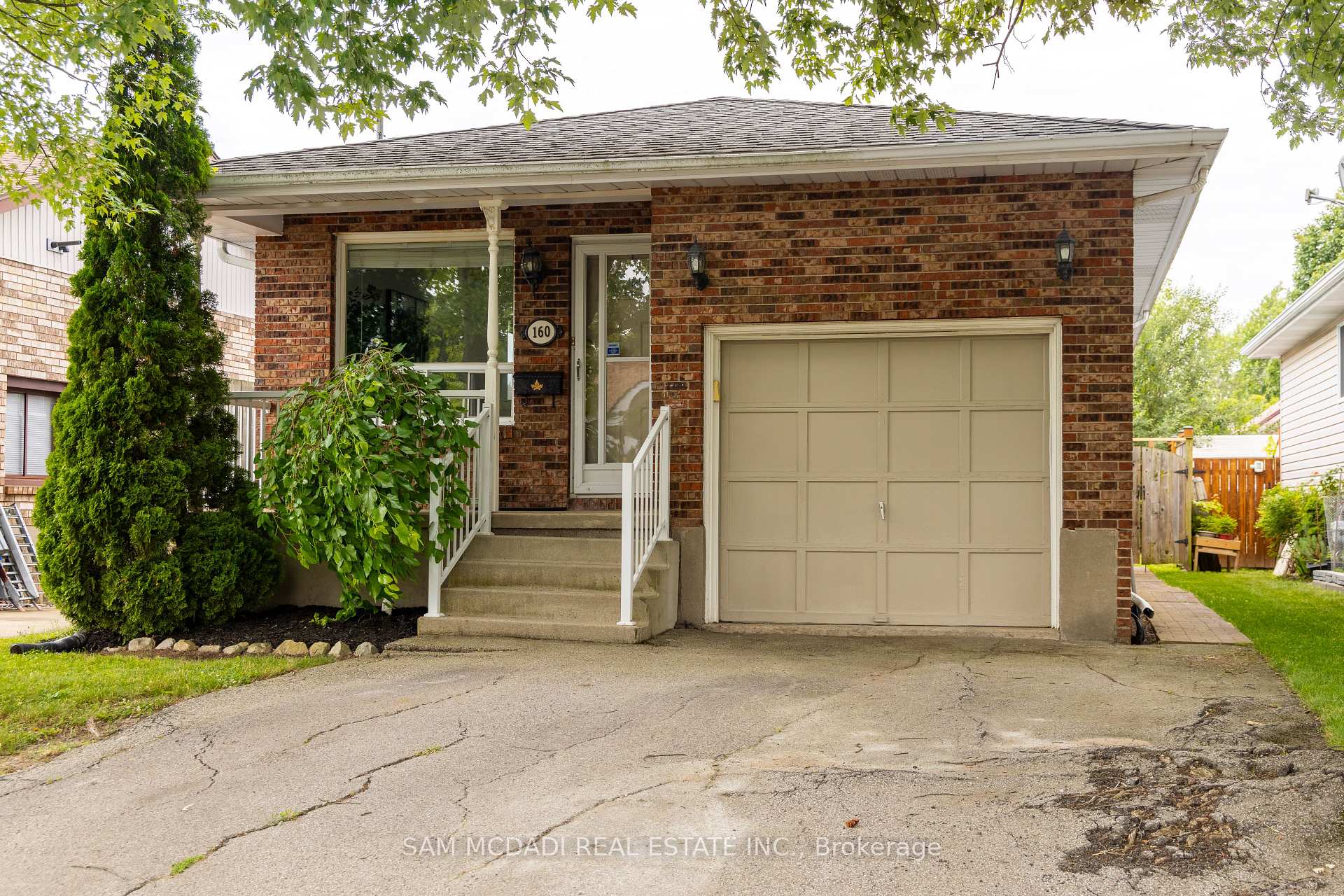 Photo 2 of 160 Commercial Street, Welland, Lincoln/Crowland — HOMEH