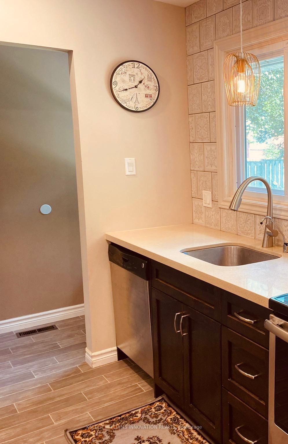 Photo 17 of Unit UPPER, 4 Glen Avon Crescent, Kitchener — HOMEH