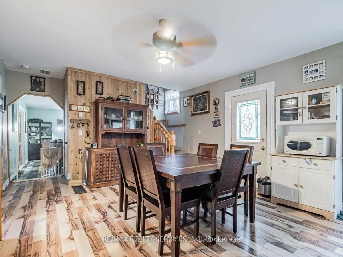 Photo 4 of 2901 Charleston Side Road, Caledon, Caledon Village — HOMEH