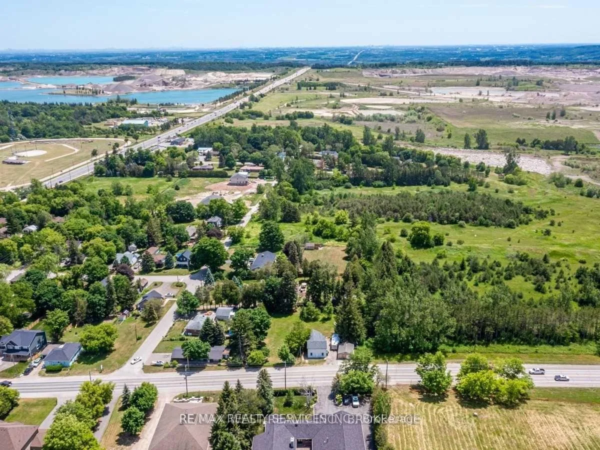 Photo 21 of 2901 Charleston Side Road, Caledon, Caledon Village — HOMEH