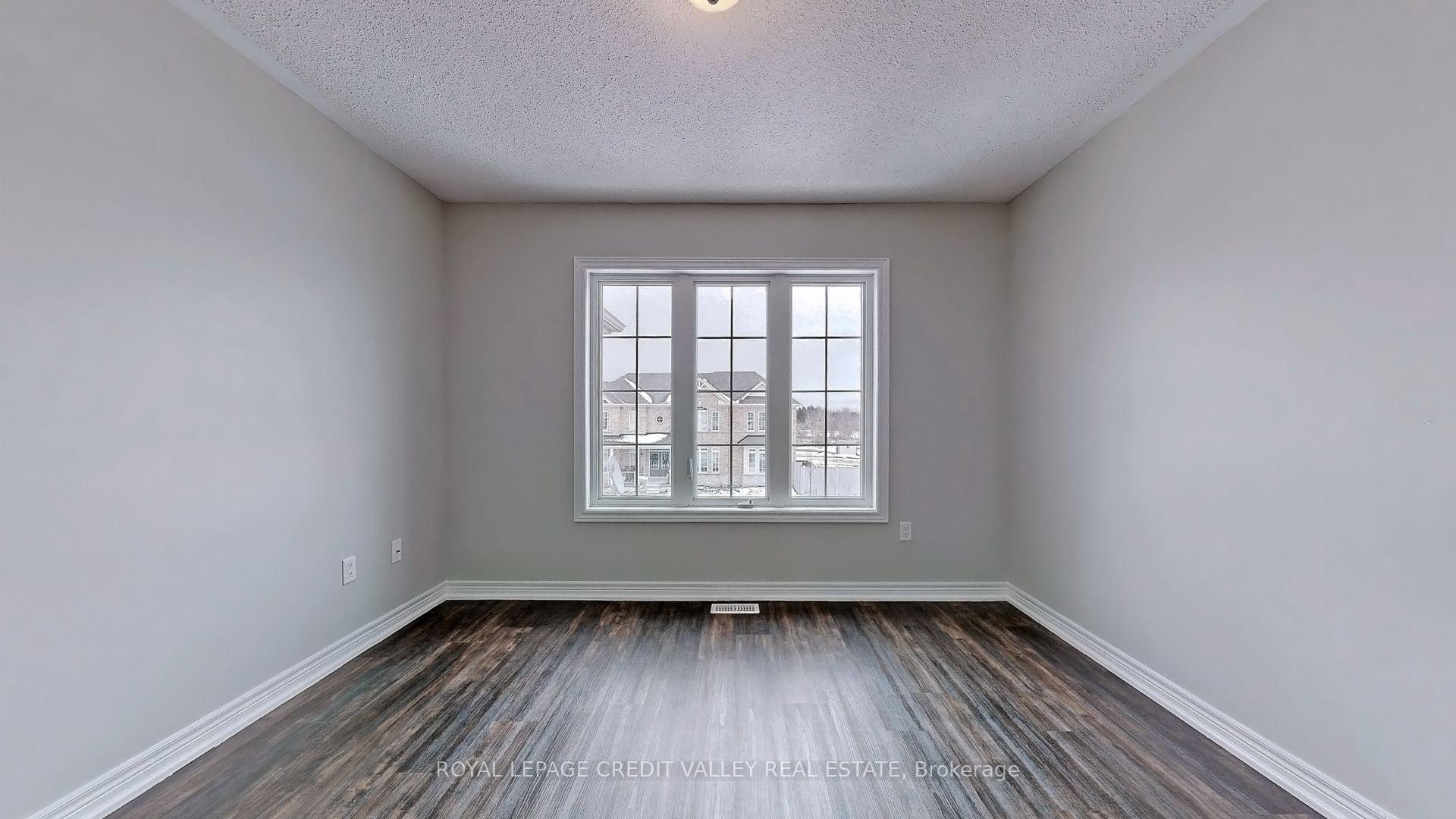 Photo 5 of 444 Galbraith Street, Shelburne — HOMEH