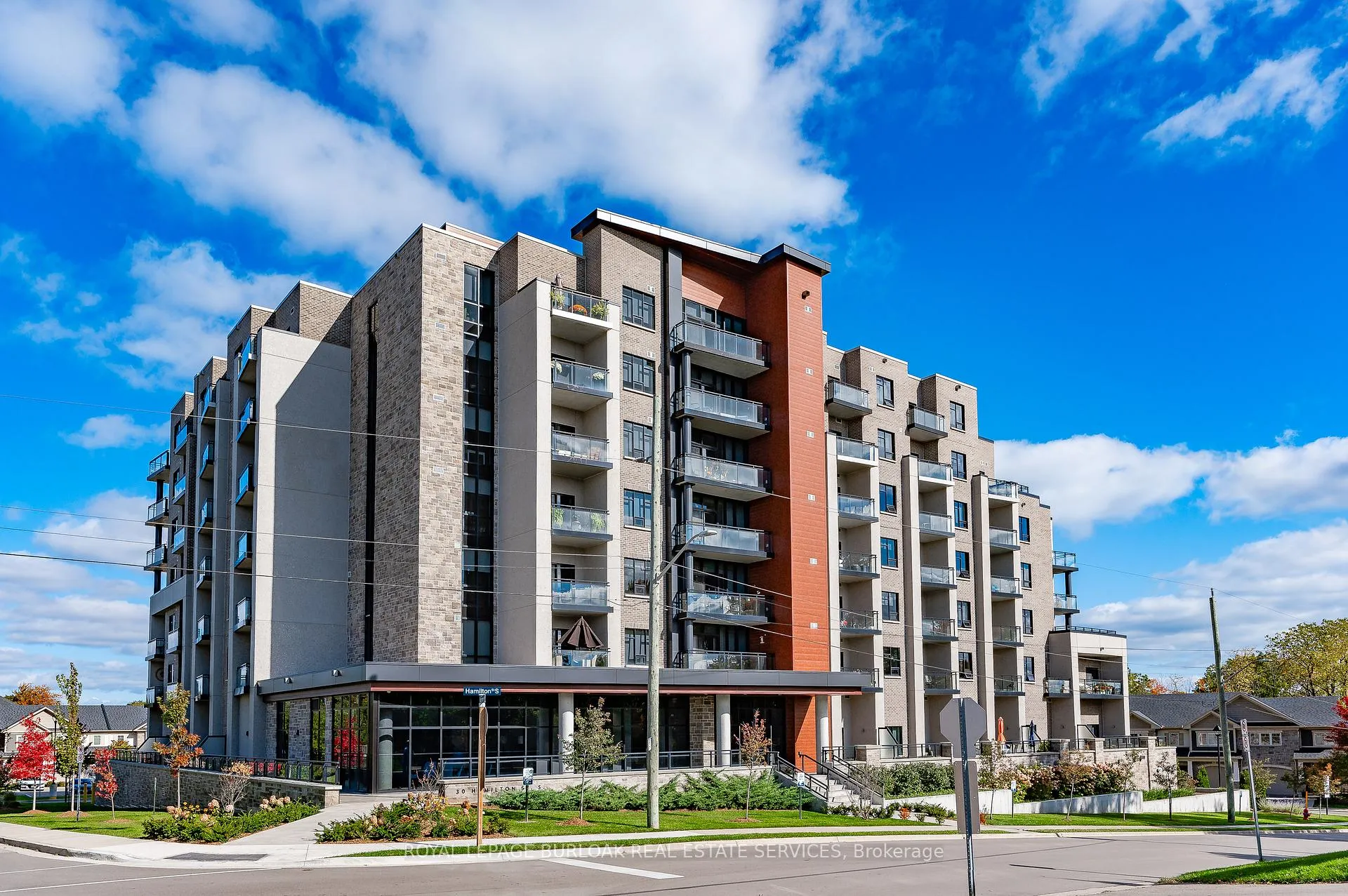 Photo 1 of Unit 111, 30 Hamilton Street S, Hamilton, Waterdown — HOMEH