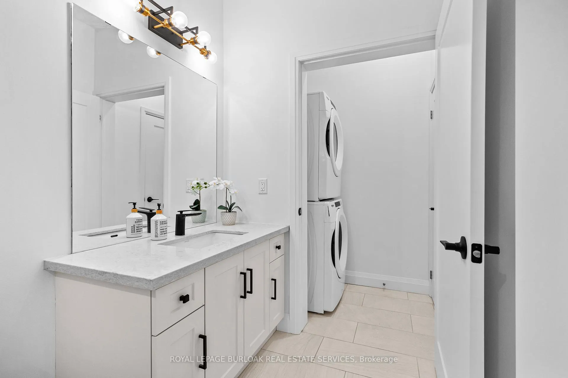 Photo 17 of Unit 111, 30 Hamilton Street S, Hamilton, Waterdown — HOMEH