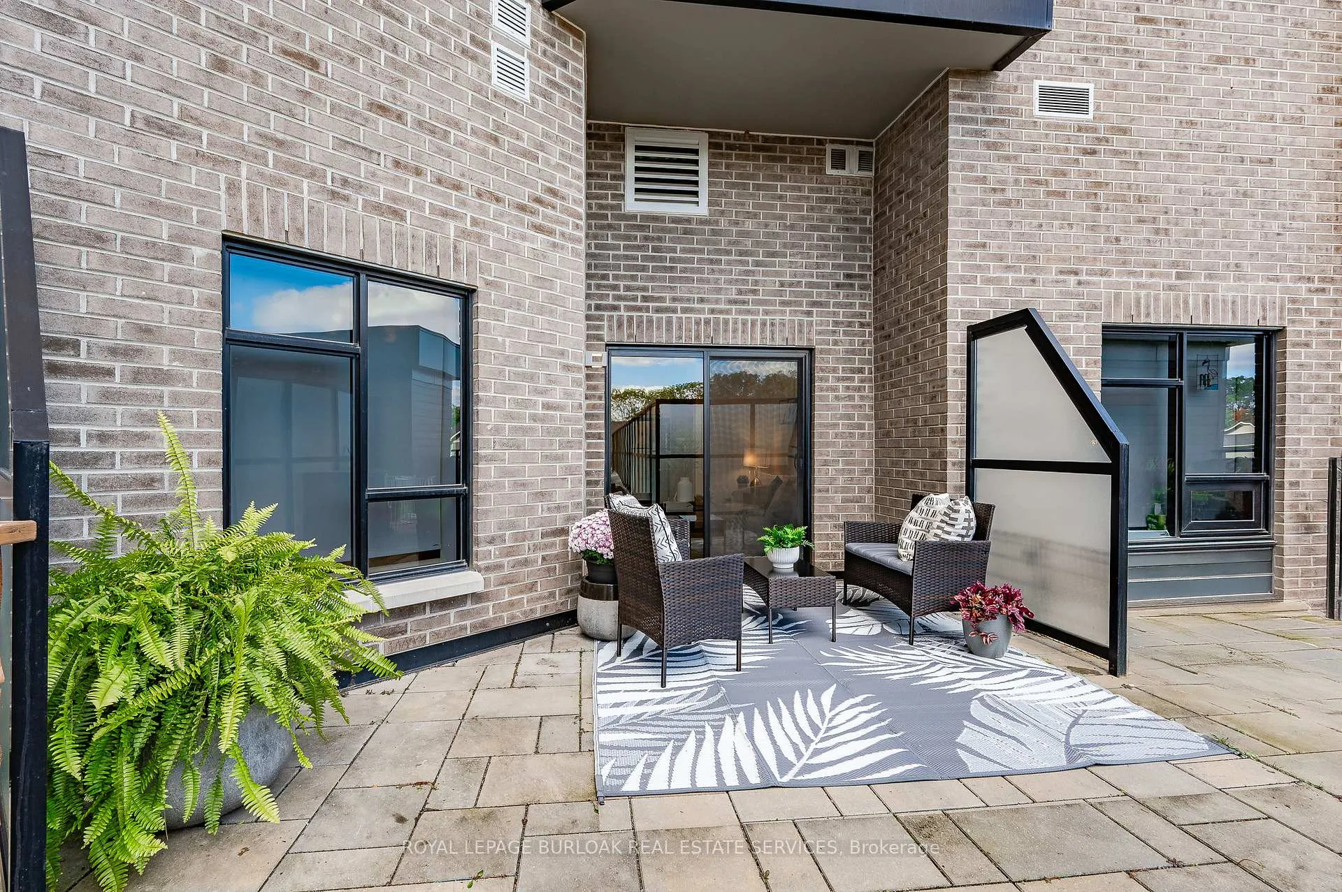 Photo 18 of Unit 111, 30 Hamilton Street S, Hamilton, Waterdown — HOMEH