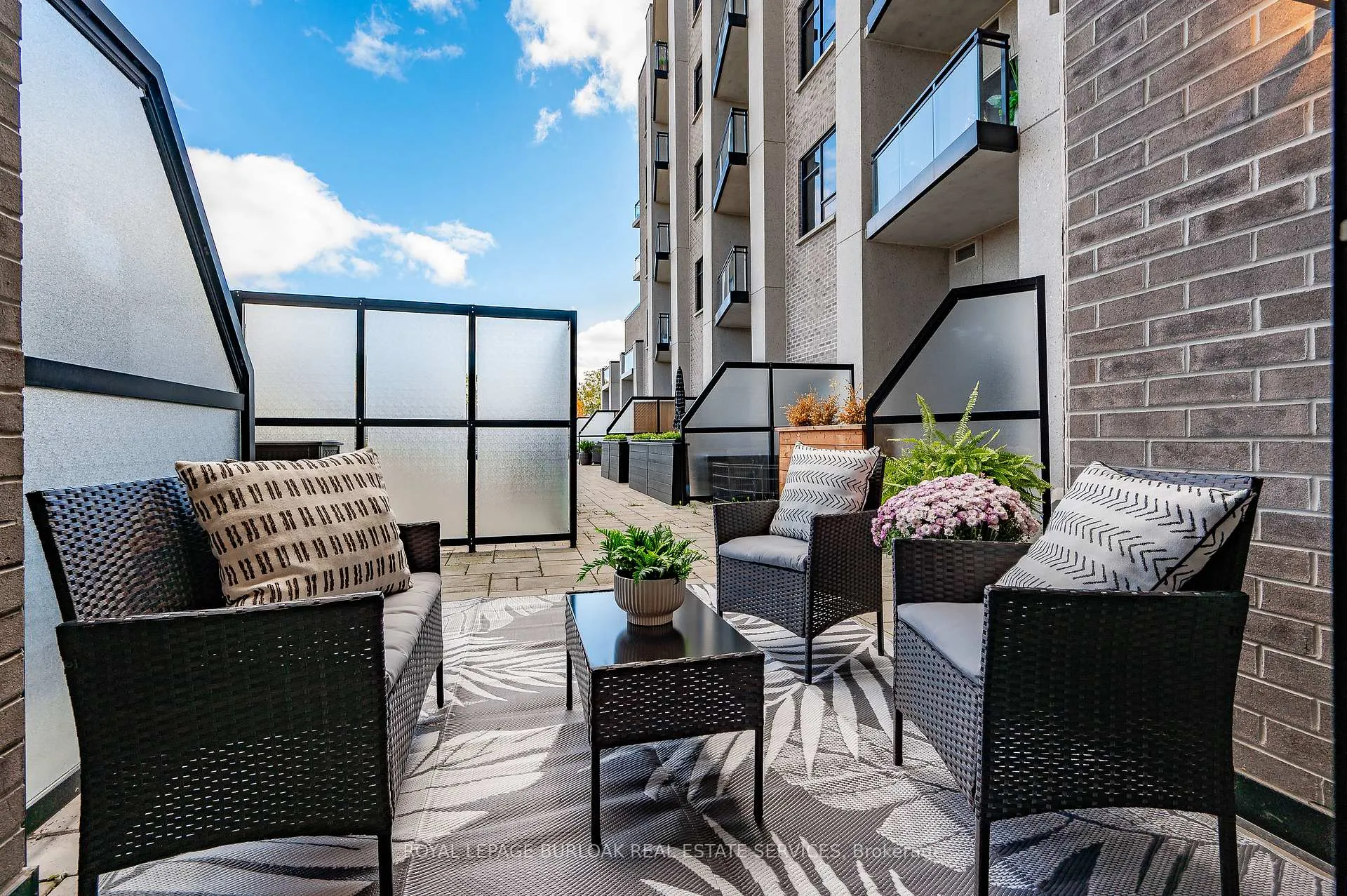 Photo 20 of Unit 111, 30 Hamilton Street S, Hamilton, Waterdown — HOMEH