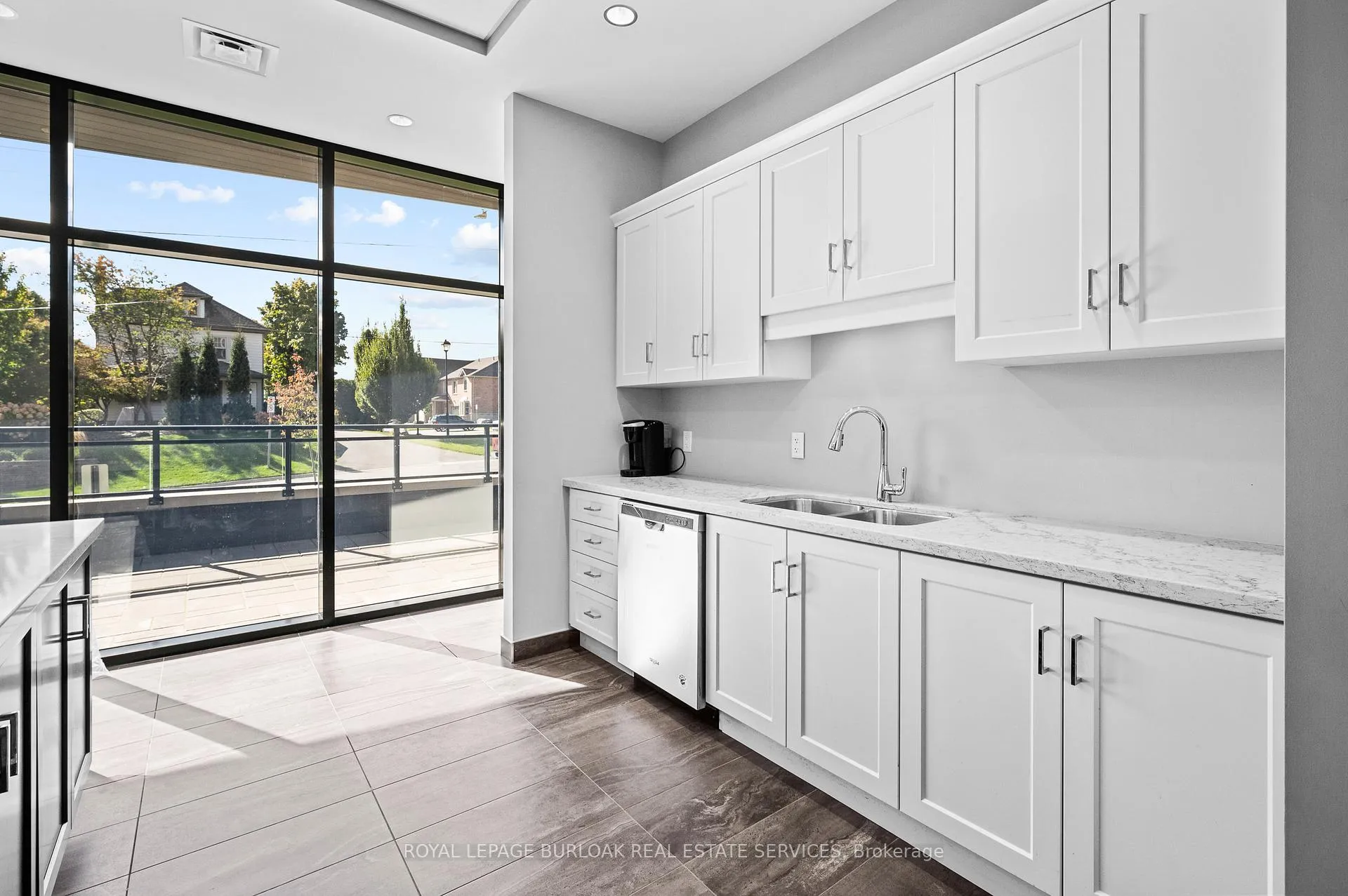 Photo 27 of Unit 111, 30 Hamilton Street S, Hamilton, Waterdown — HOMEH