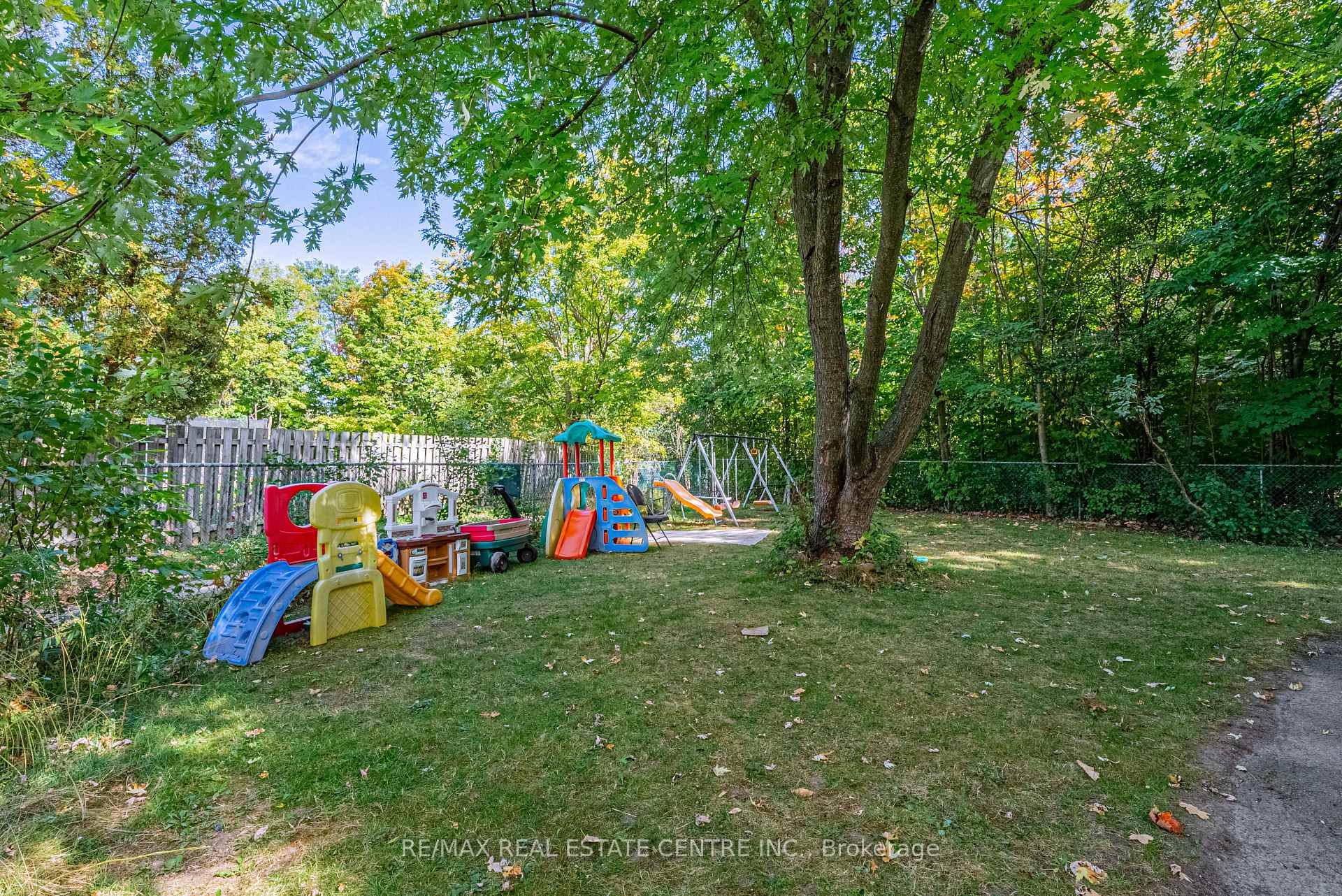 Photo 28 of 228 Ingleside Place, Kitchener — HOMEH