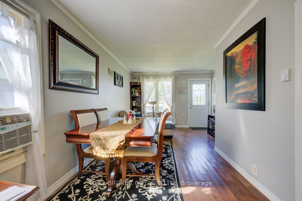 Photo 8 of 210 Grace Avenue, Hamilton, Parkview — HOMEH