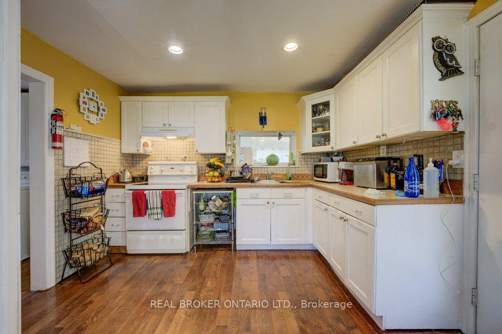 Photo 9 of 210 Grace Avenue, Hamilton, Parkview — HOMEH