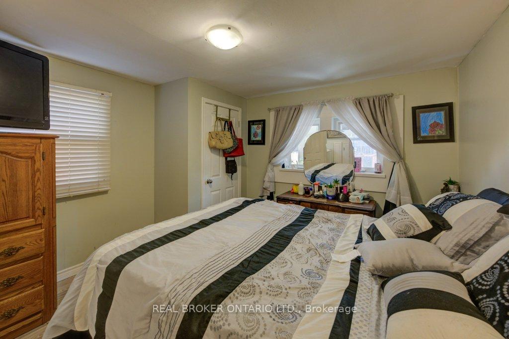 Photo 17 of 210 Grace Avenue, Hamilton, Parkview — HOMEH