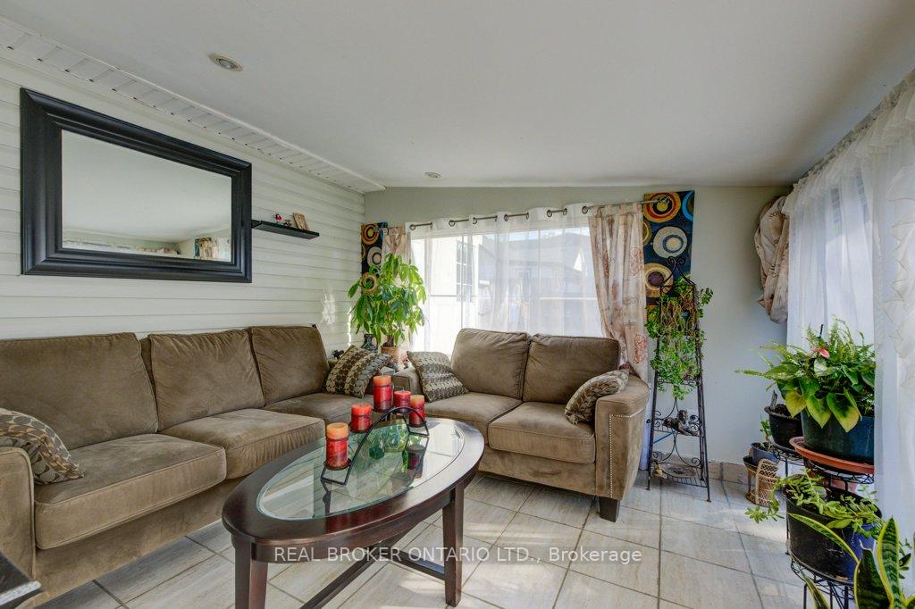 Photo 18 of 210 Grace Avenue, Hamilton, Parkview — HOMEH