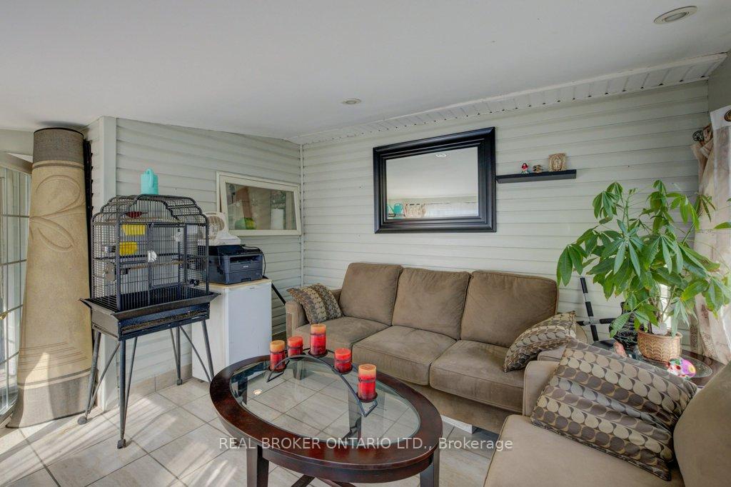 Photo 19 of 210 Grace Avenue, Hamilton, Parkview — HOMEH
