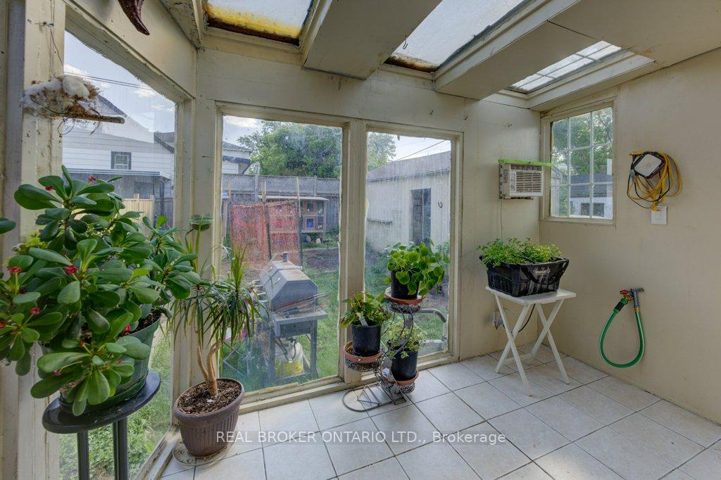 Photo 24 of 210 Grace Avenue, Hamilton, Parkview — HOMEH