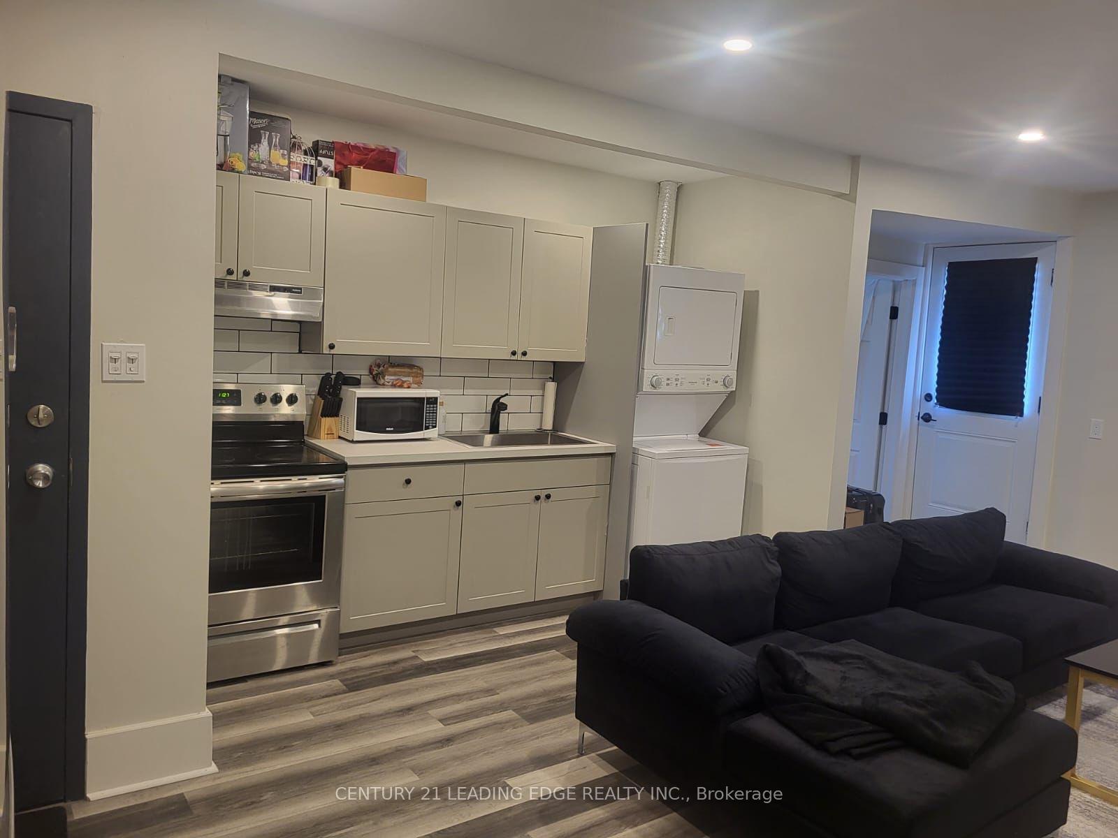Photo 3 of Unit Apt 2, 316-318 Front Street, Belleville, Belleville Ward — HOMEH
