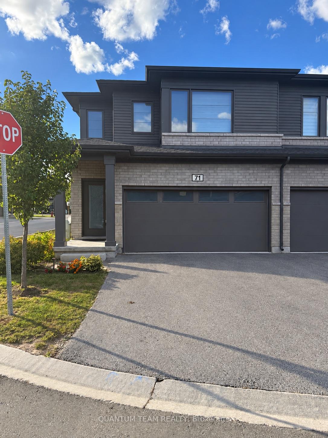 Photo of Unit 71, 4552 Portage Road