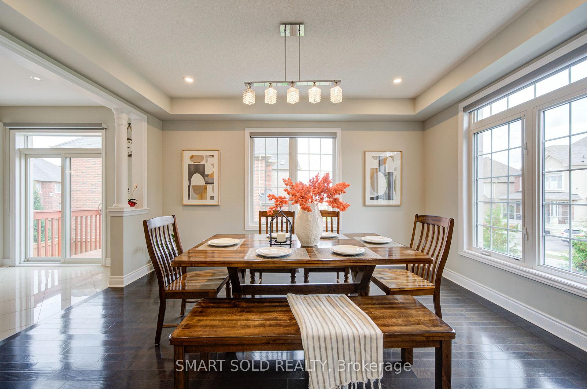 Photo 13 of 982 Wilbur Pipher Circle, Newmarket, Stonehaven-Wyndham — HOMEH