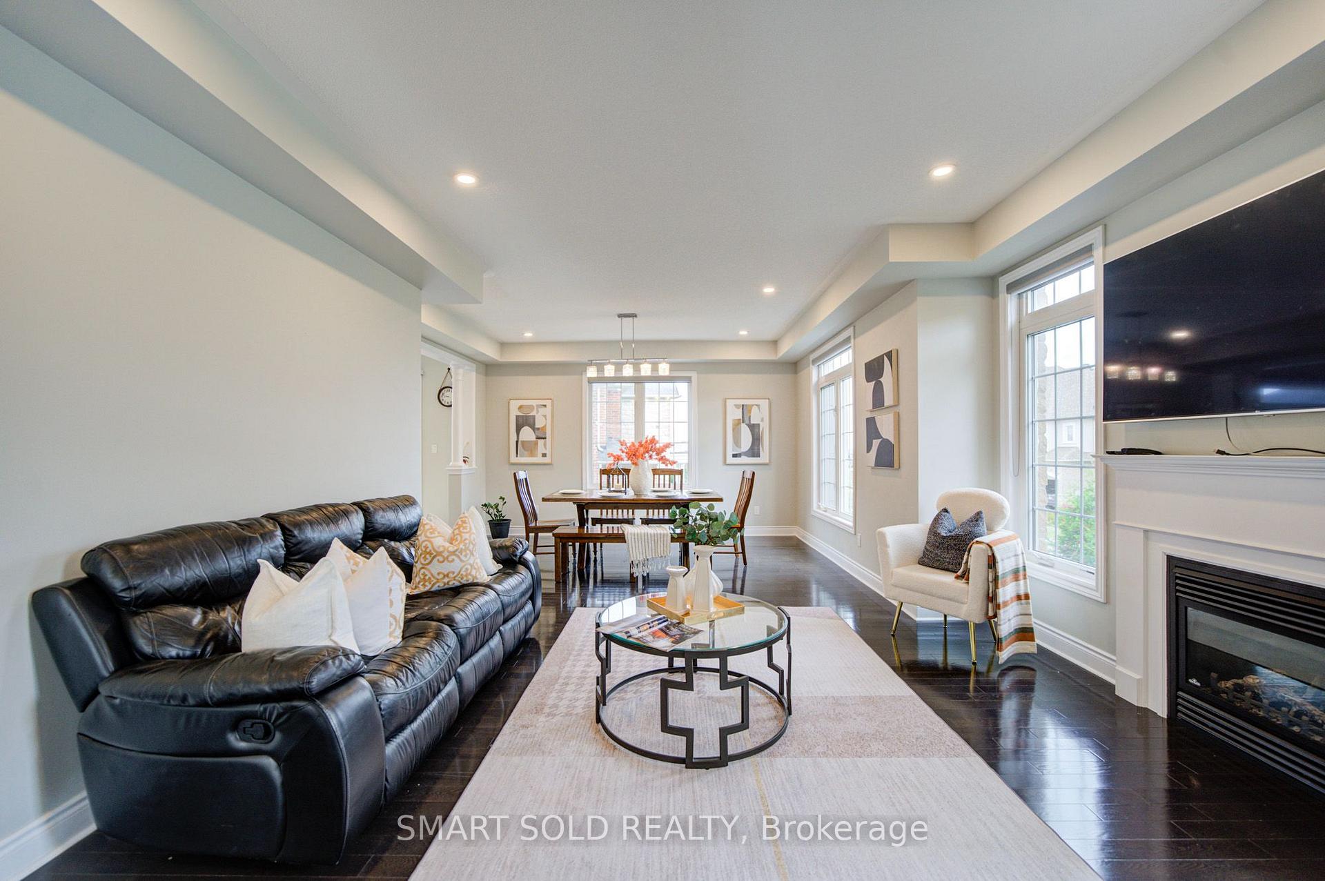 Photo 18 of 982 Wilbur Pipher Circle, Newmarket, Stonehaven-Wyndham — HOMEH