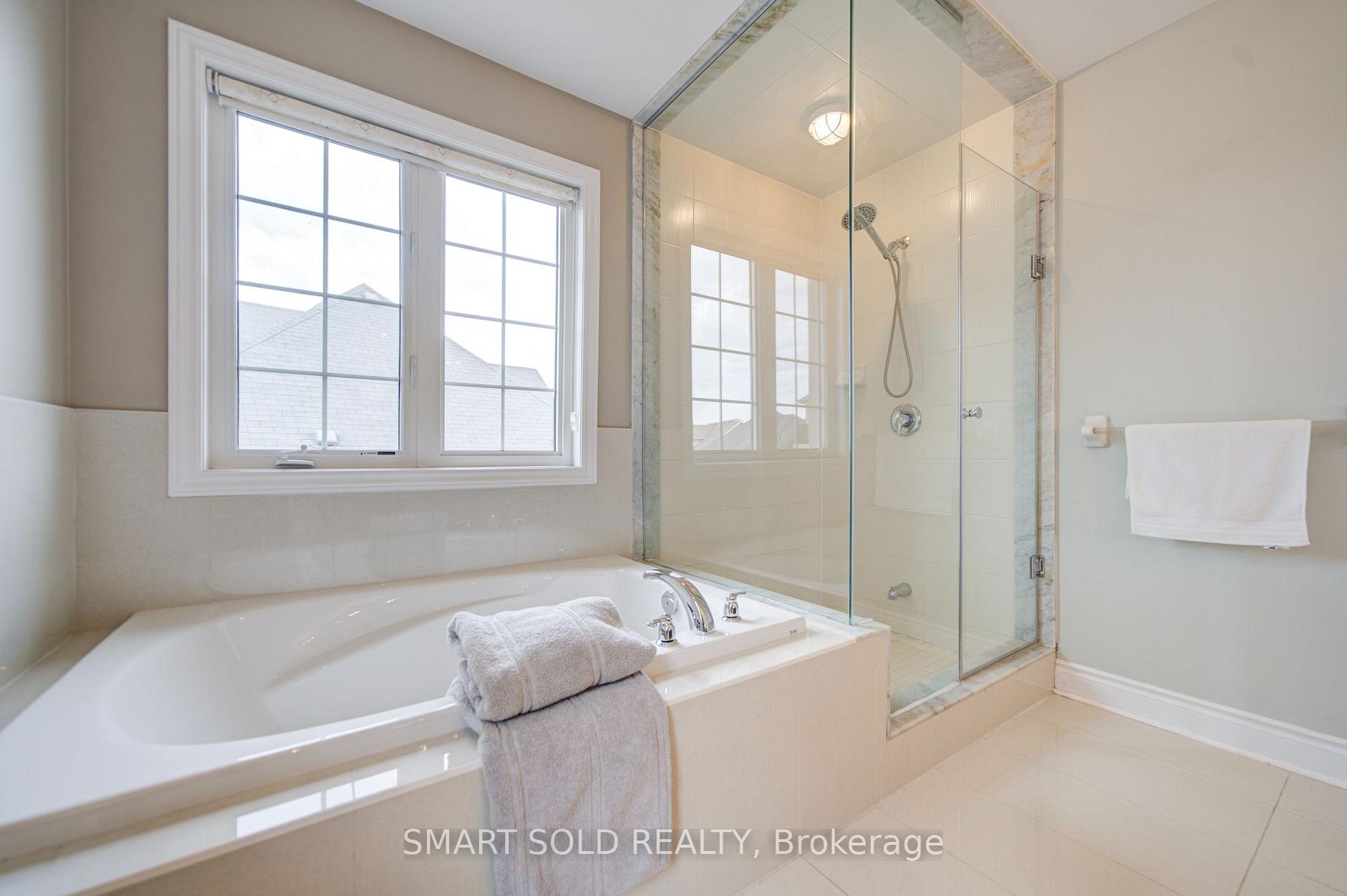 Photo 25 of 982 Wilbur Pipher Circle, Newmarket, Stonehaven-Wyndham — HOMEH