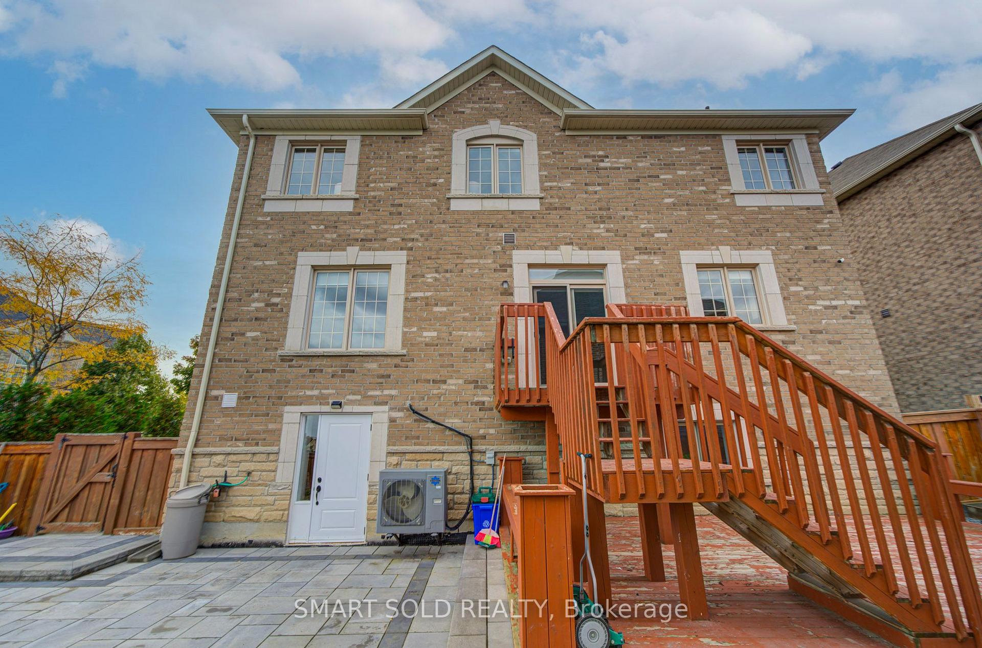 Photo 46 of 982 Wilbur Pipher Circle, Newmarket, Stonehaven-Wyndham — HOMEH