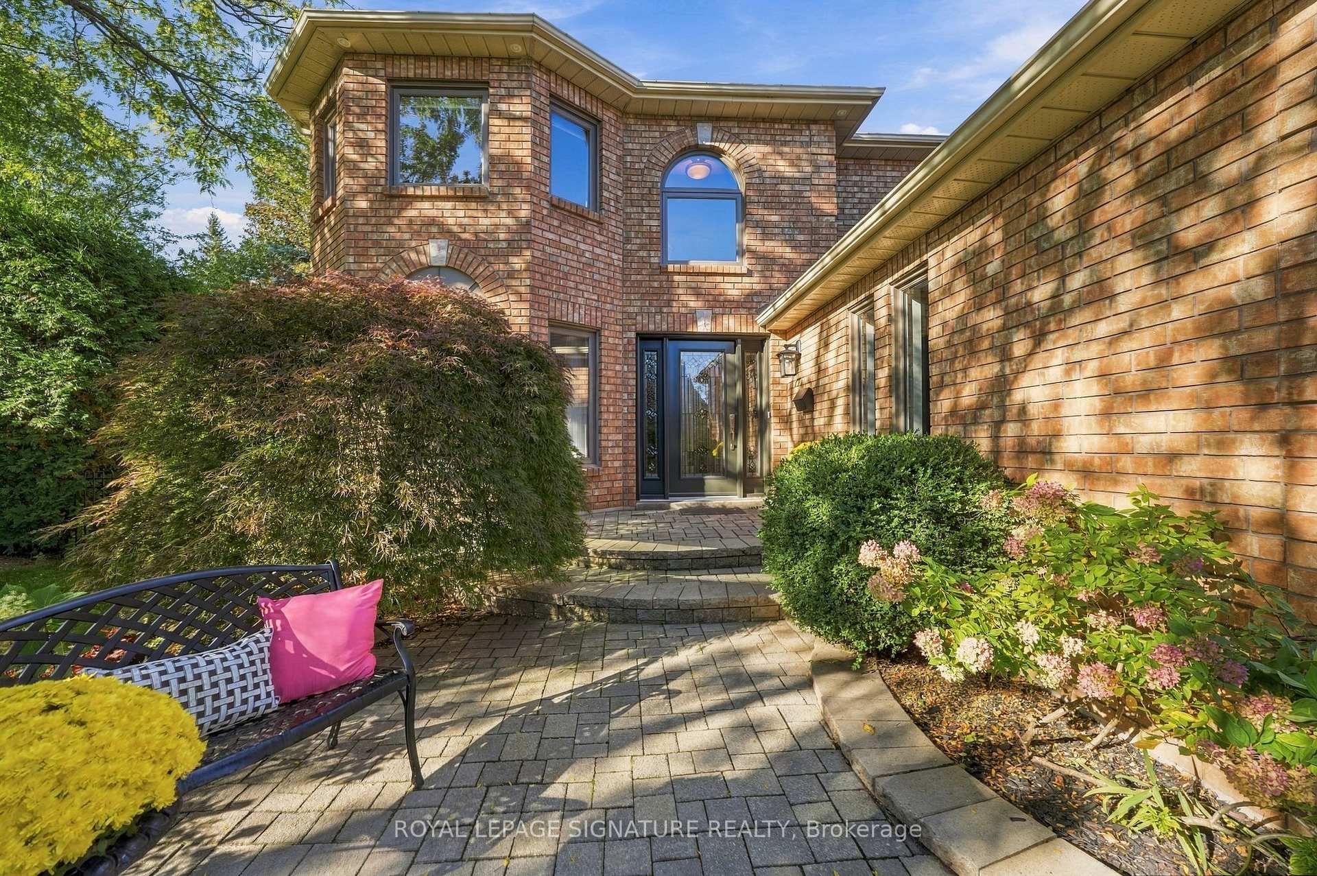 Photo 3 of 408 McCaffrey Road, Newmarket, Glenway Estates — HOMEH