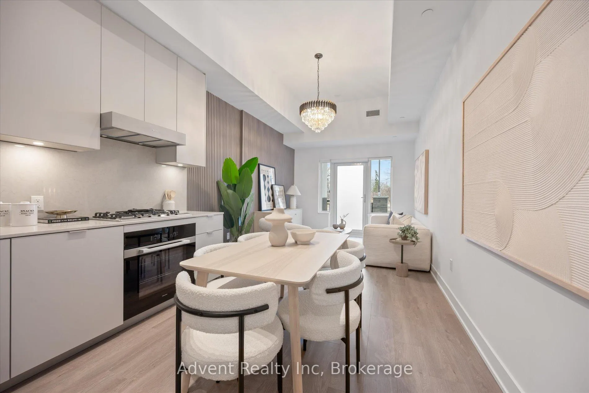 Photo 10 of Unit 132, 8 Cedarland Drive, Markham, Unionville — HOMEH