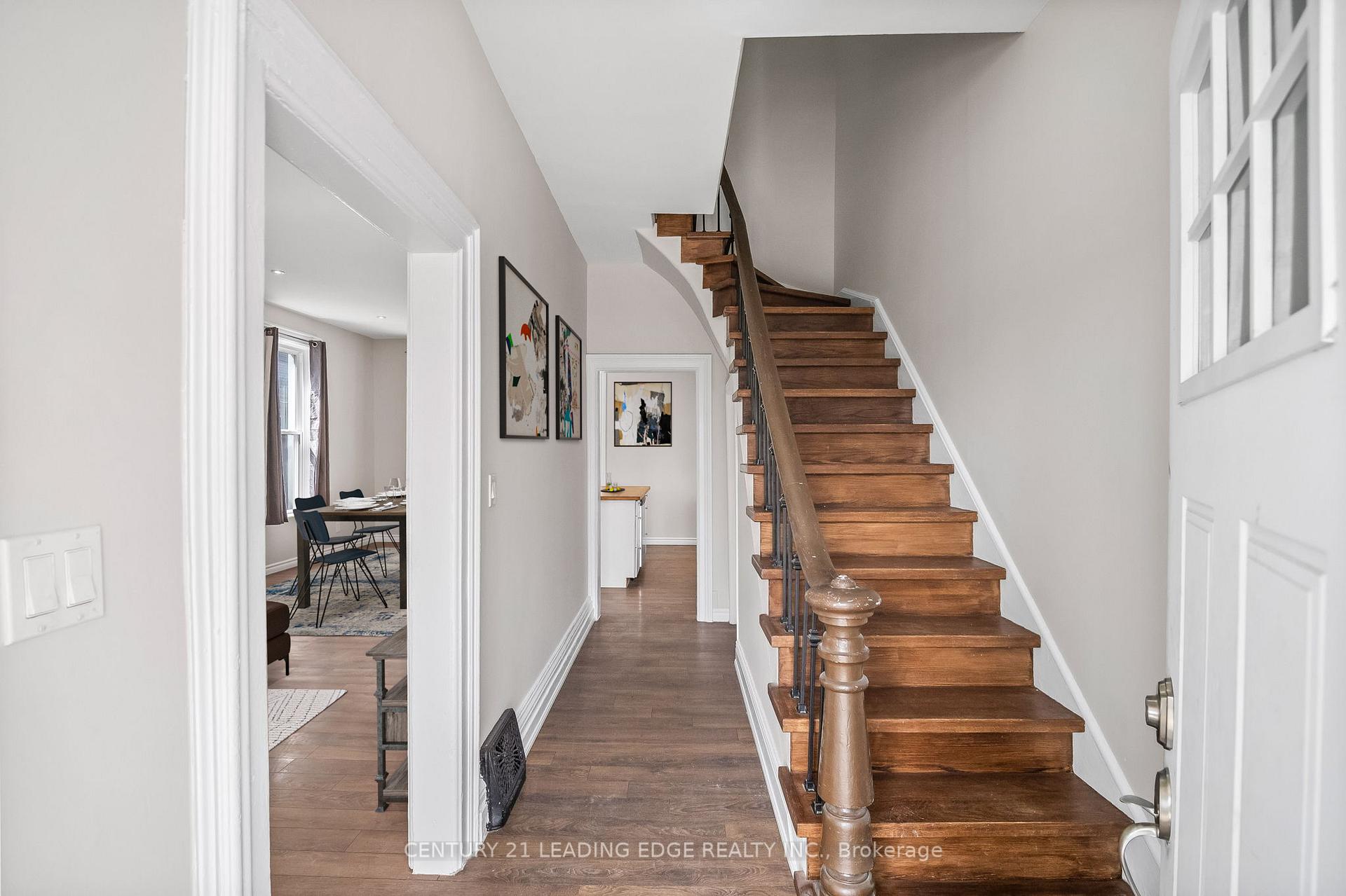 Photo 4 of 575 Stewart Street, Peterborough, Town Ward 3 — HOMEH