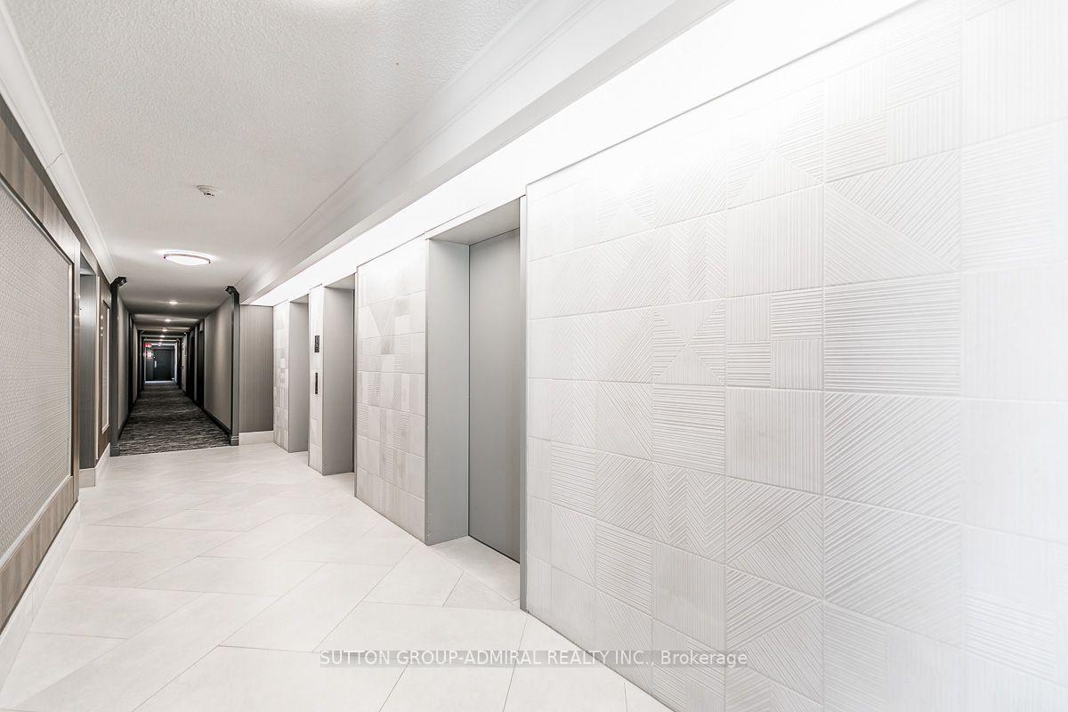 Photo 4 of Unit 1002, 11 Townsgate Drive, Vaughan, Crestwood-Springfarm-Yorkhill — HOMEH