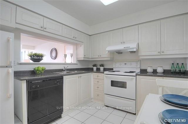 Photo 7 of Unit 1002, 11 Townsgate Drive, Vaughan, Crestwood-Springfarm-Yorkhill — HOMEH