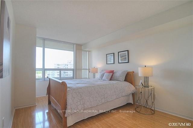 Photo 10 of Unit 1002, 11 Townsgate Drive, Vaughan, Crestwood-Springfarm-Yorkhill — HOMEH