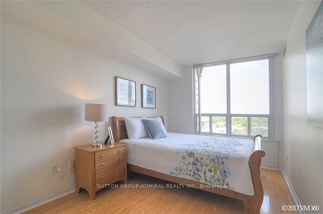 Photo 11 of Unit 1002, 11 Townsgate Drive, Vaughan, Crestwood-Springfarm-Yorkhill — HOMEH