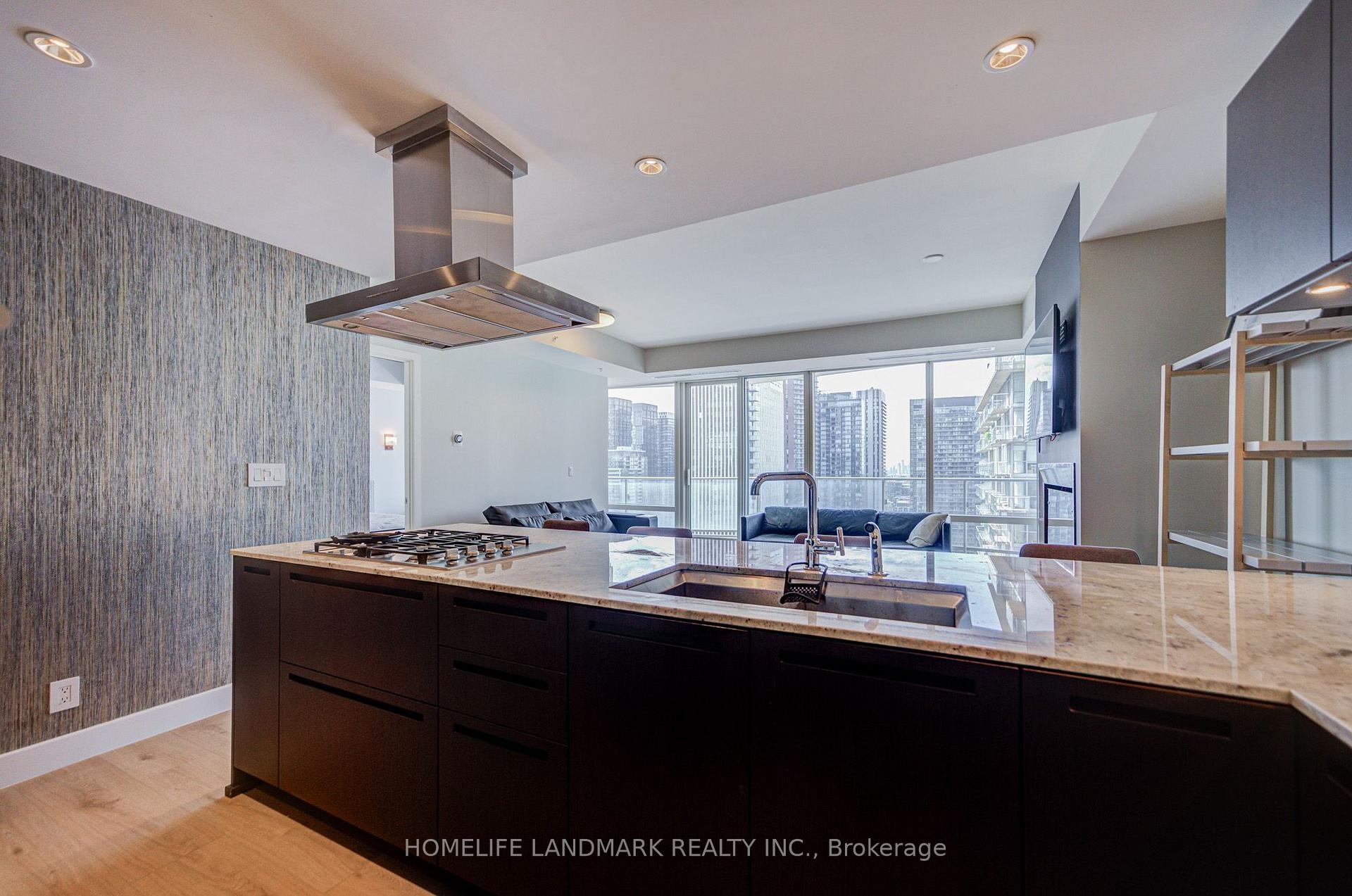 Photo 2 of Unit 3103, 180 University Avenue, Toronto, University — HOMEH