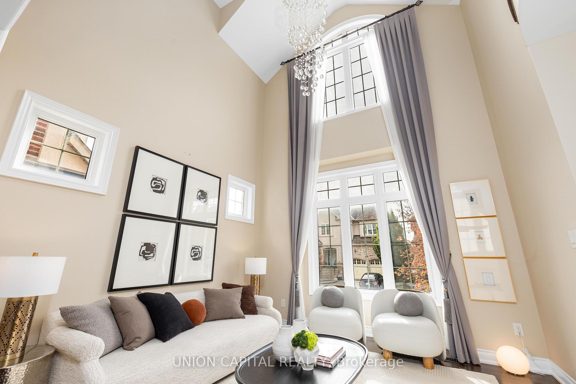 Photo 8 of 24 Royal West Road, Markham, Angus Glen — HOMEH