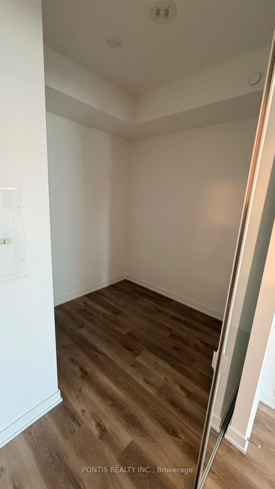 Photo 19 of Unit 504, 91 John Street, Hamilton, Corktown — HOMEH