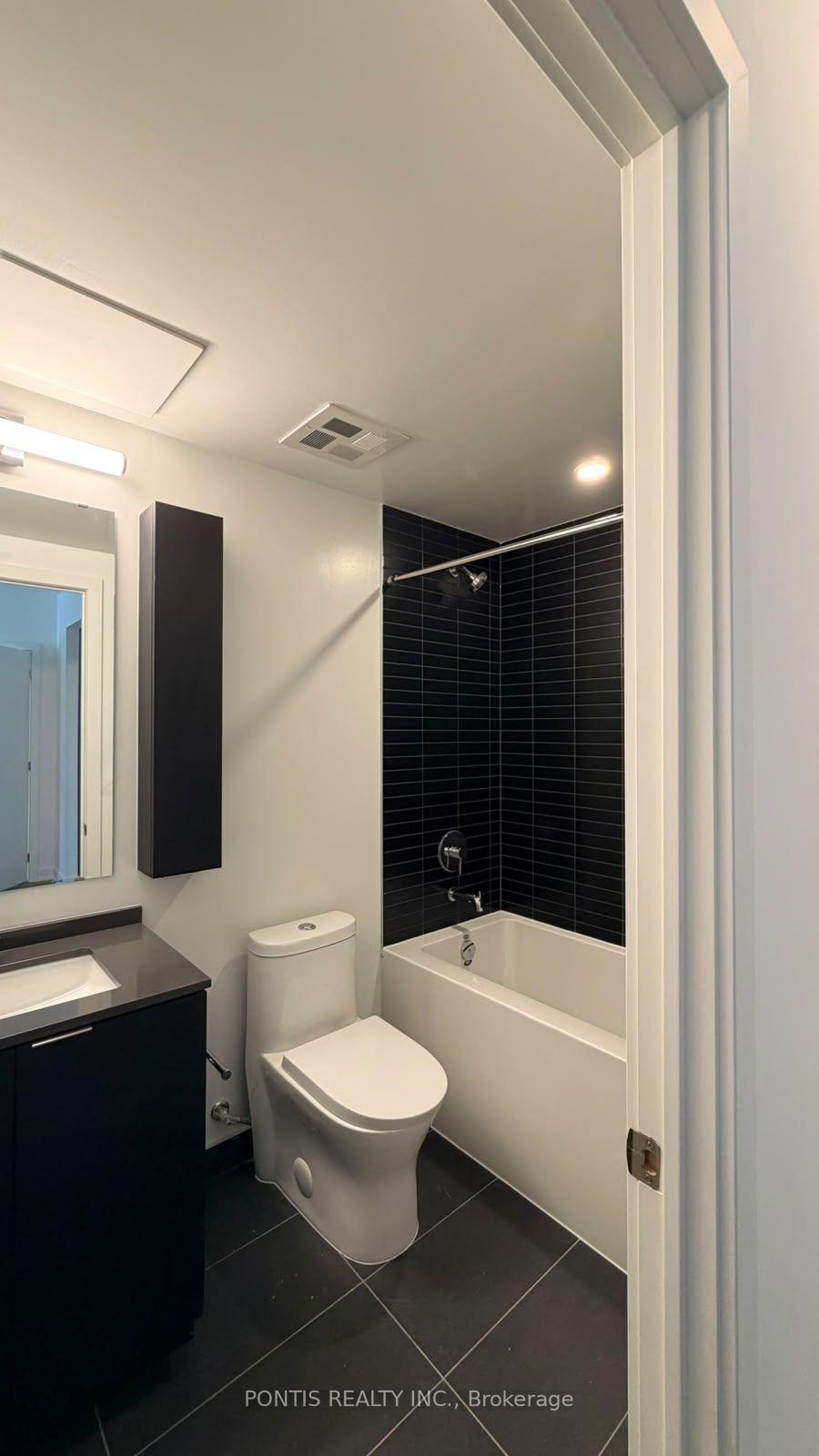 Photo 23 of Unit 504, 91 John Street, Hamilton, Corktown — HOMEH