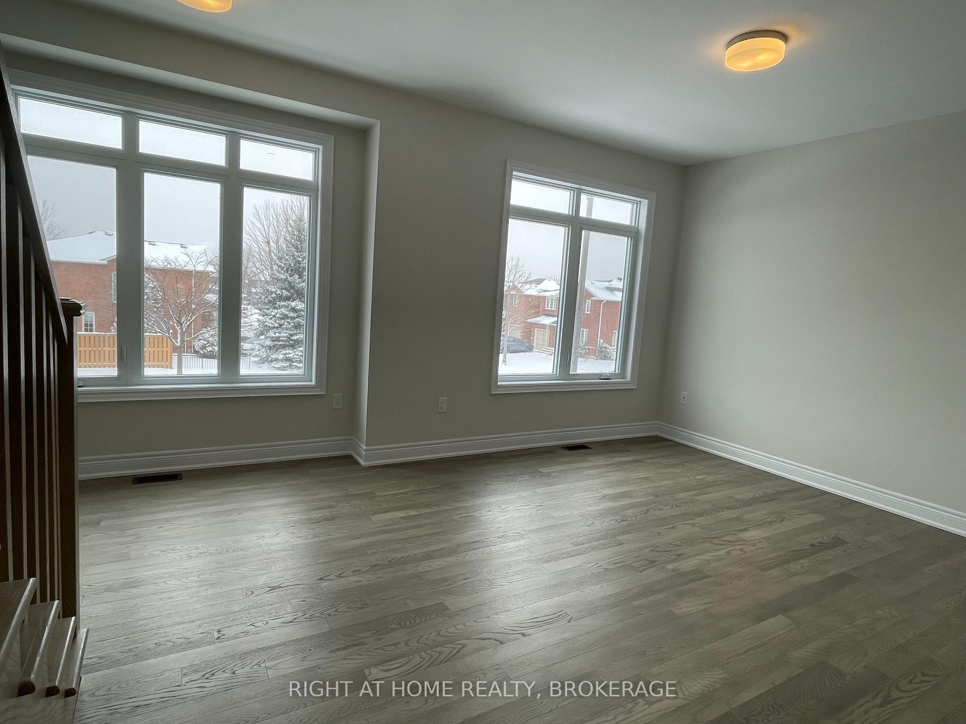 Photo 5 of 2737 Westoak Trails Boulevard, Oakville, Westmount — HOMEH