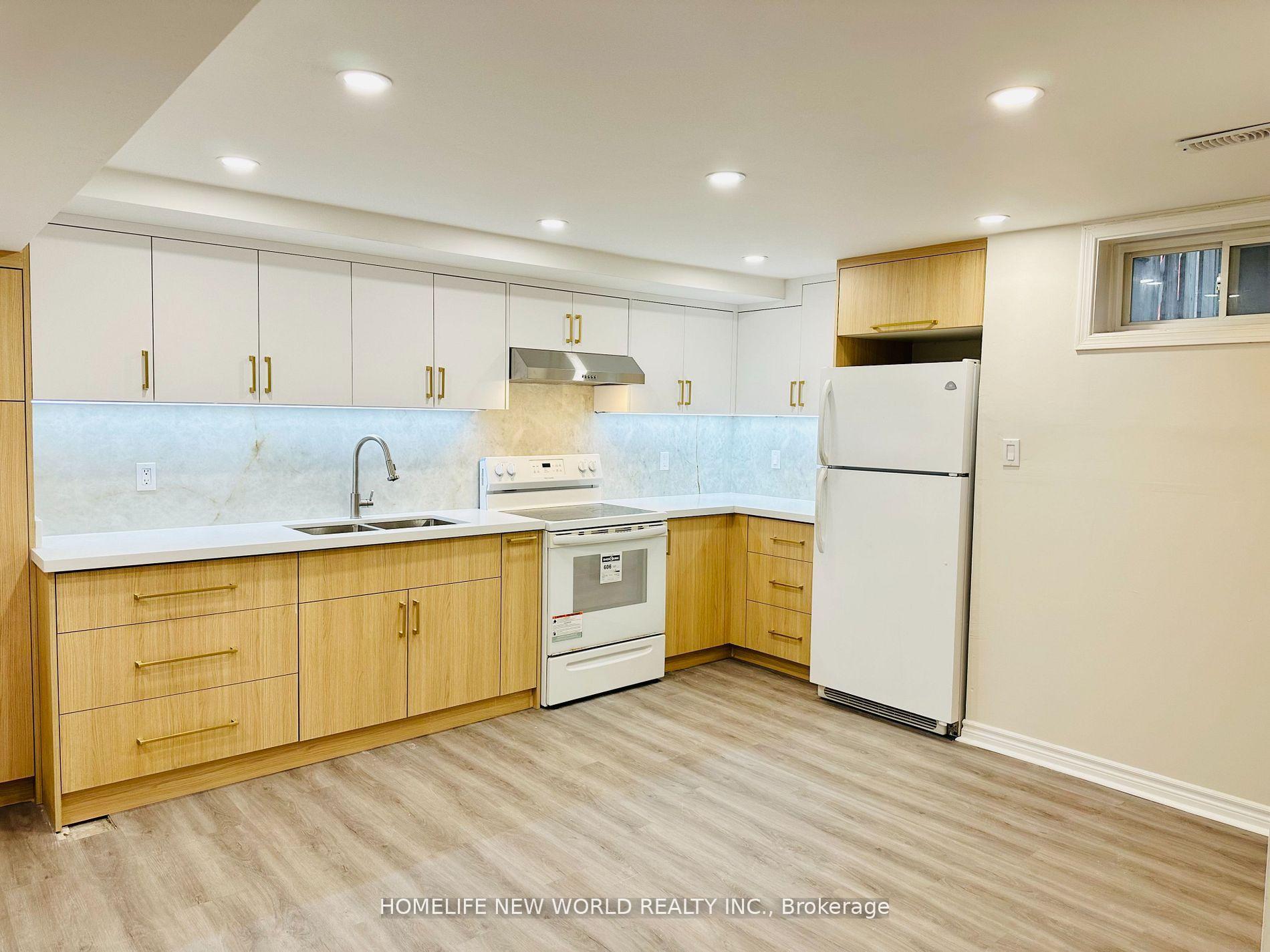 Photo 2 of 16 Marion Crescent, Markham, Raymerville — HOMEH