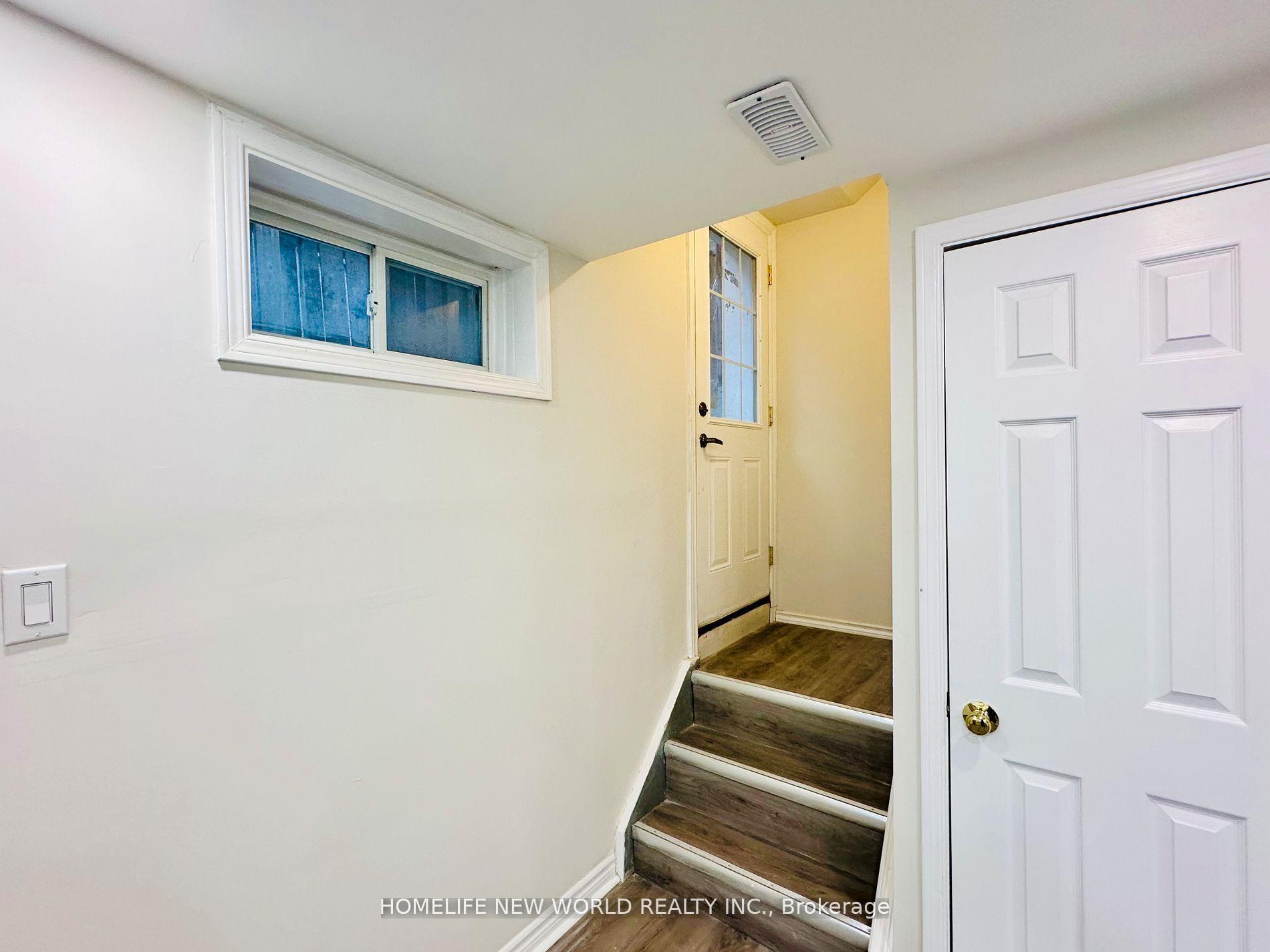 Photo 6 of 16 Marion Crescent, Markham, Raymerville — HOMEH