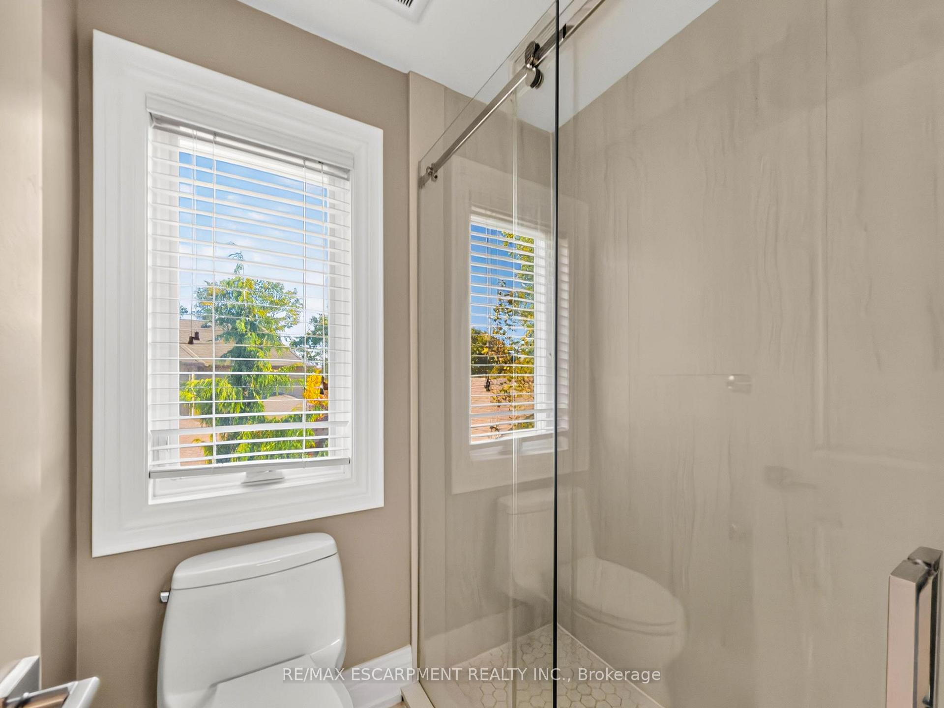 Photo 32 of 389 Belvenia Road, Burlington, Shoreacres — HOMEH
