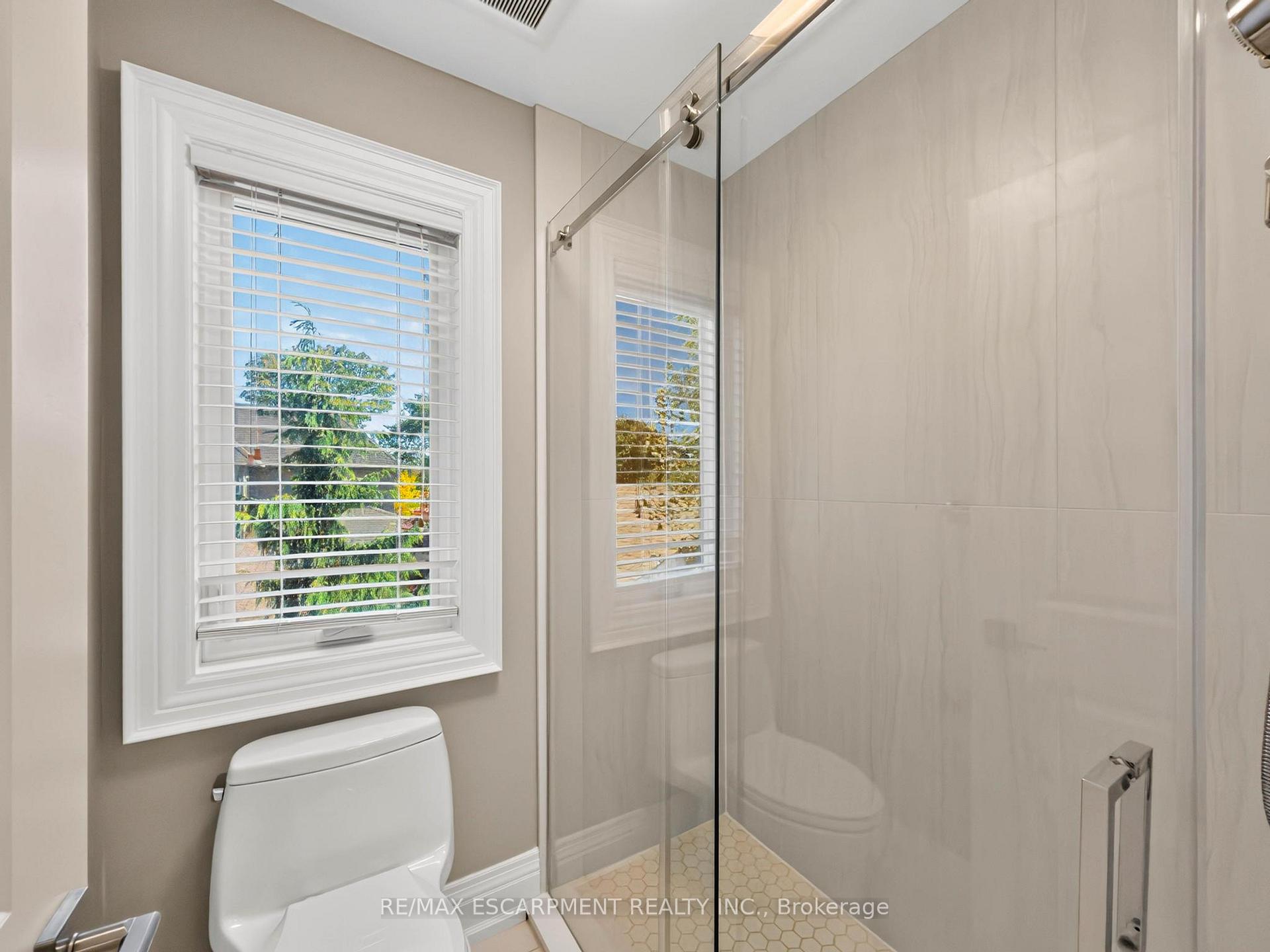 Photo 37 of 389 Belvenia Road, Burlington, Shoreacres — HOMEH