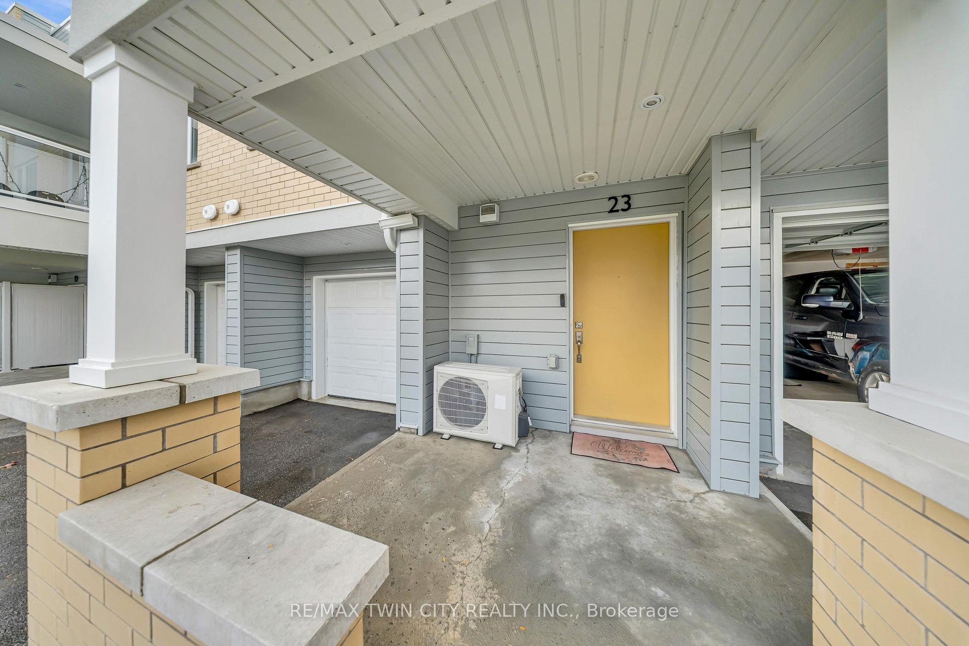 Photo 3 of 23 Valencia Avenue, Kitchener, Trussler — HOMEH