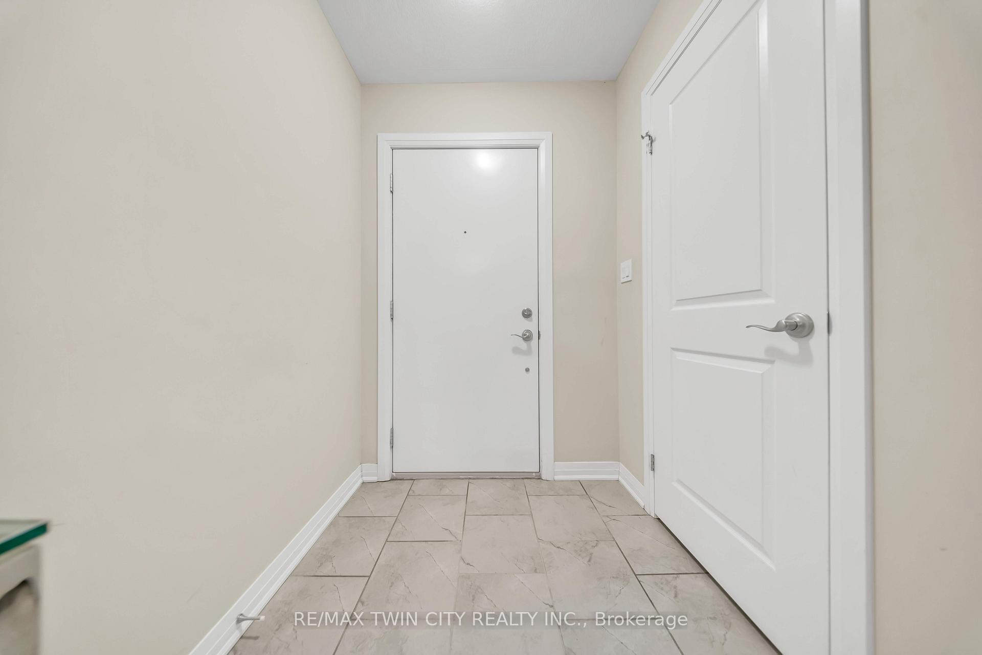 Photo 5 of 23 Valencia Avenue, Kitchener, Trussler — HOMEH