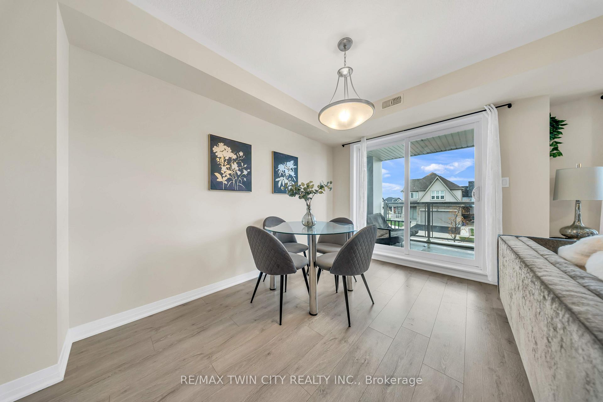 Photo 17 of 23 Valencia Avenue, Kitchener, Trussler — HOMEH