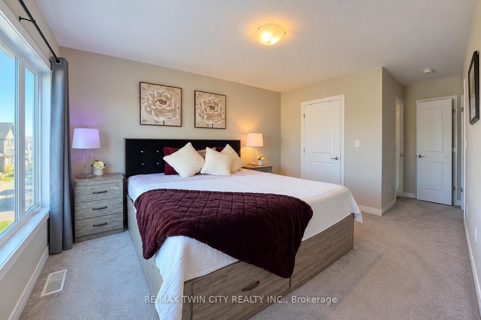Photo 22 of 23 Valencia Avenue, Kitchener, Trussler — HOMEH